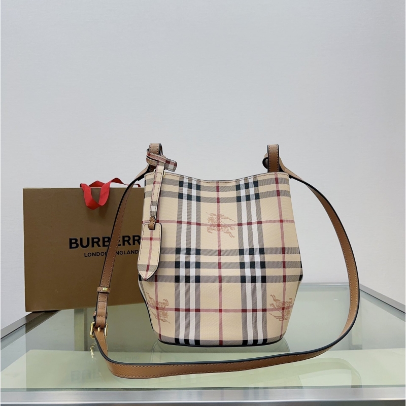 B**rry bucket bags